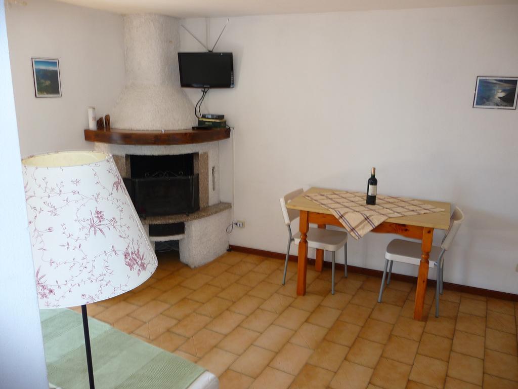 Apartamento Casa Logo Plesio Habitación foto
